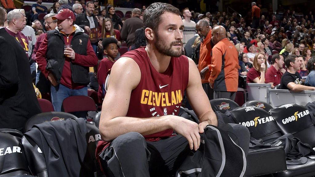 Kevin Love suffers partially torn ligament in left thumb