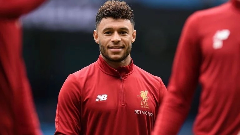 Alex Oxlade-Chamberlain Ruled Out Of Season