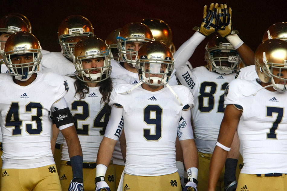 Should Notre Dame Just Join A Conference?