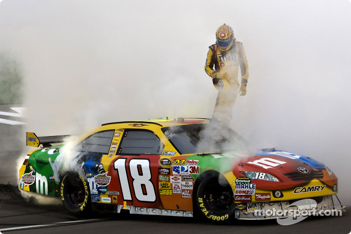 Kyle Busch looks for more success at Las Vegas Motor Speedway