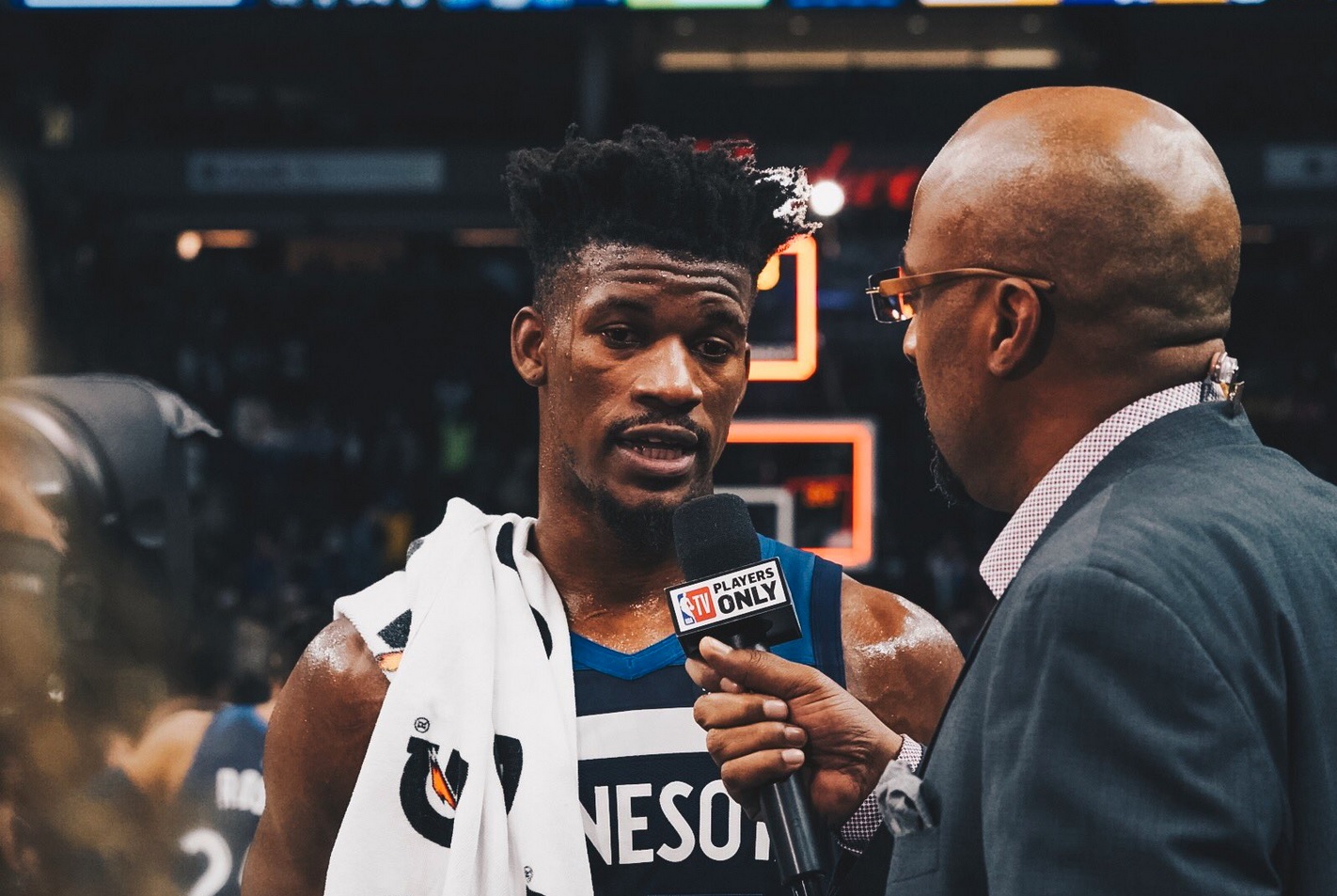 Minnesota Timberwolves: Jimmy Butler Leads In Narrow Win Over Lakers