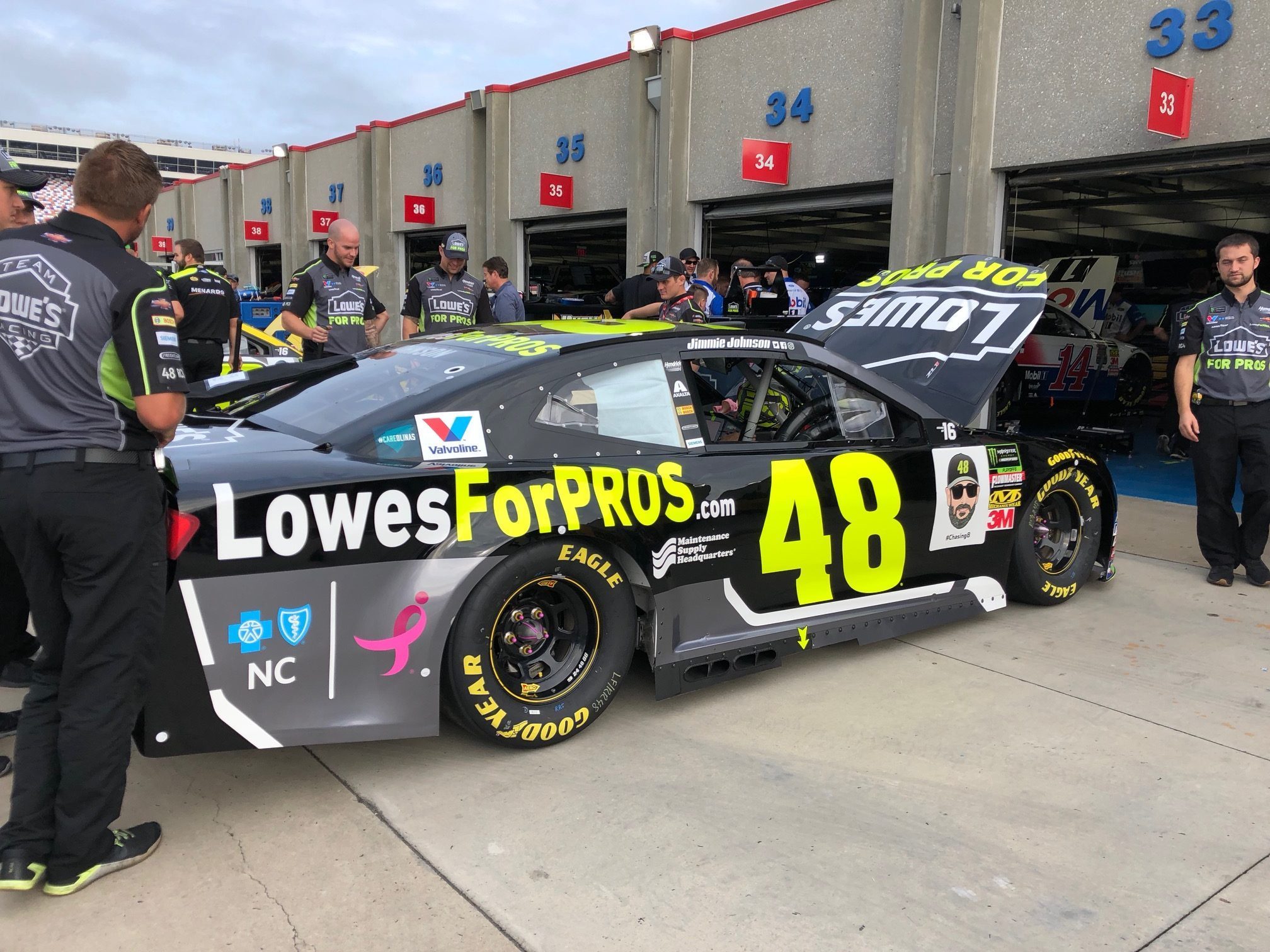 With no Playoff Pressure, can Jimmie Johnson win again at Dover?