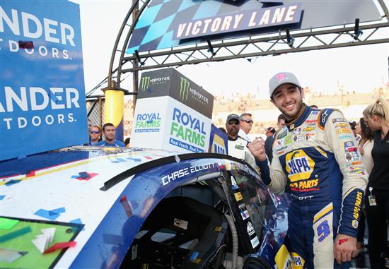 Chase Elliott wins first race of Round 2 of the Playoffs at Dover