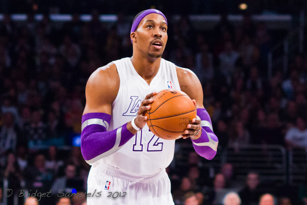 Dwight Howard Signs With The Los Angeles Lakers