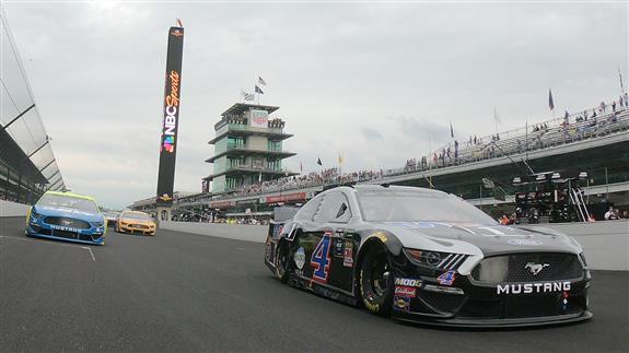 Kevin Harvick Looks To Carry Momentum For Las Vegas