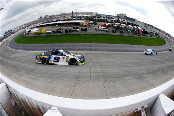 Chase Elliott Looks to Defend Win at Monster Mile