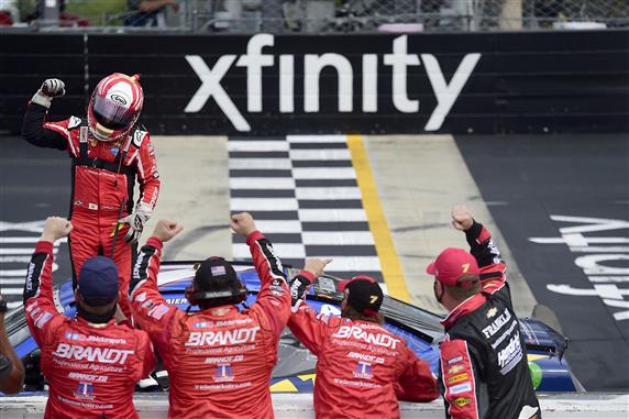 Allgaier, Briscoe Split Xfinity Dover Doubleheader