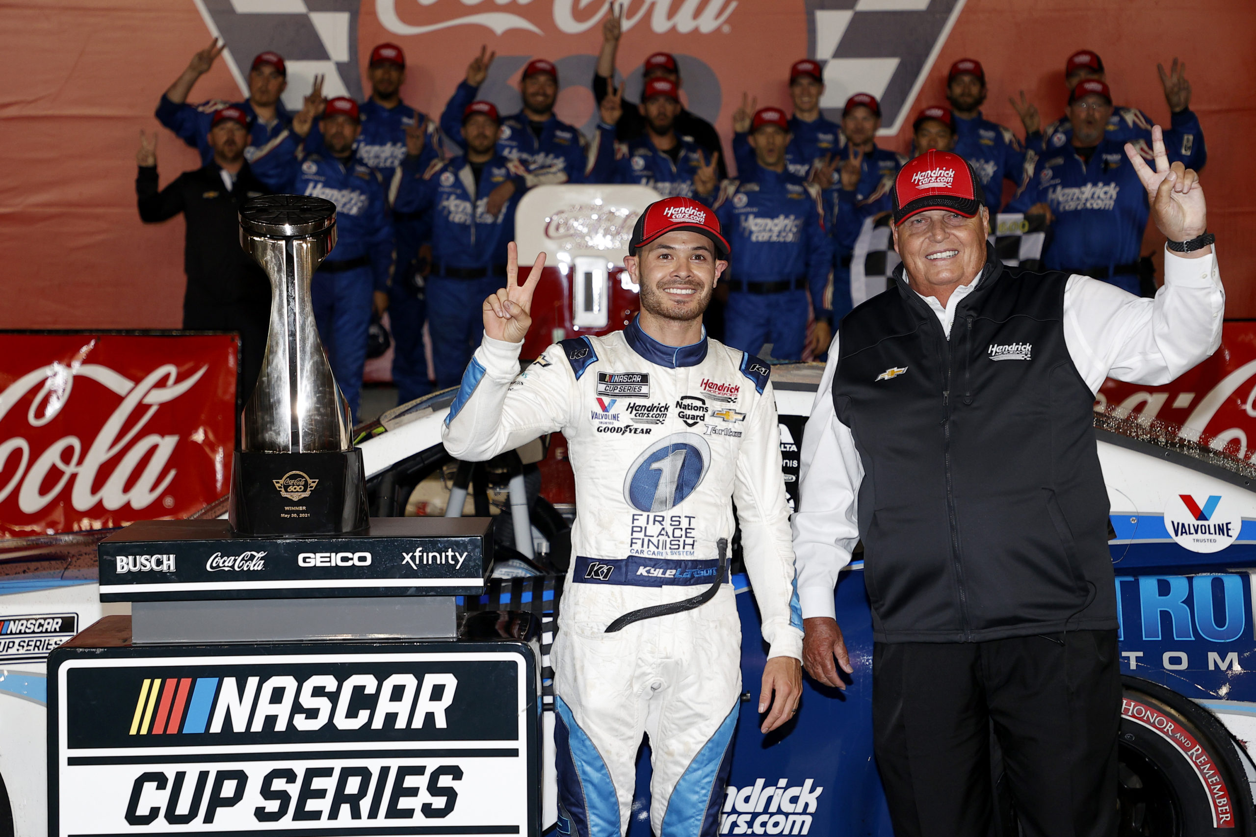 Larson Leaves 600 Field in Dust, Sets Hendrick Milestone