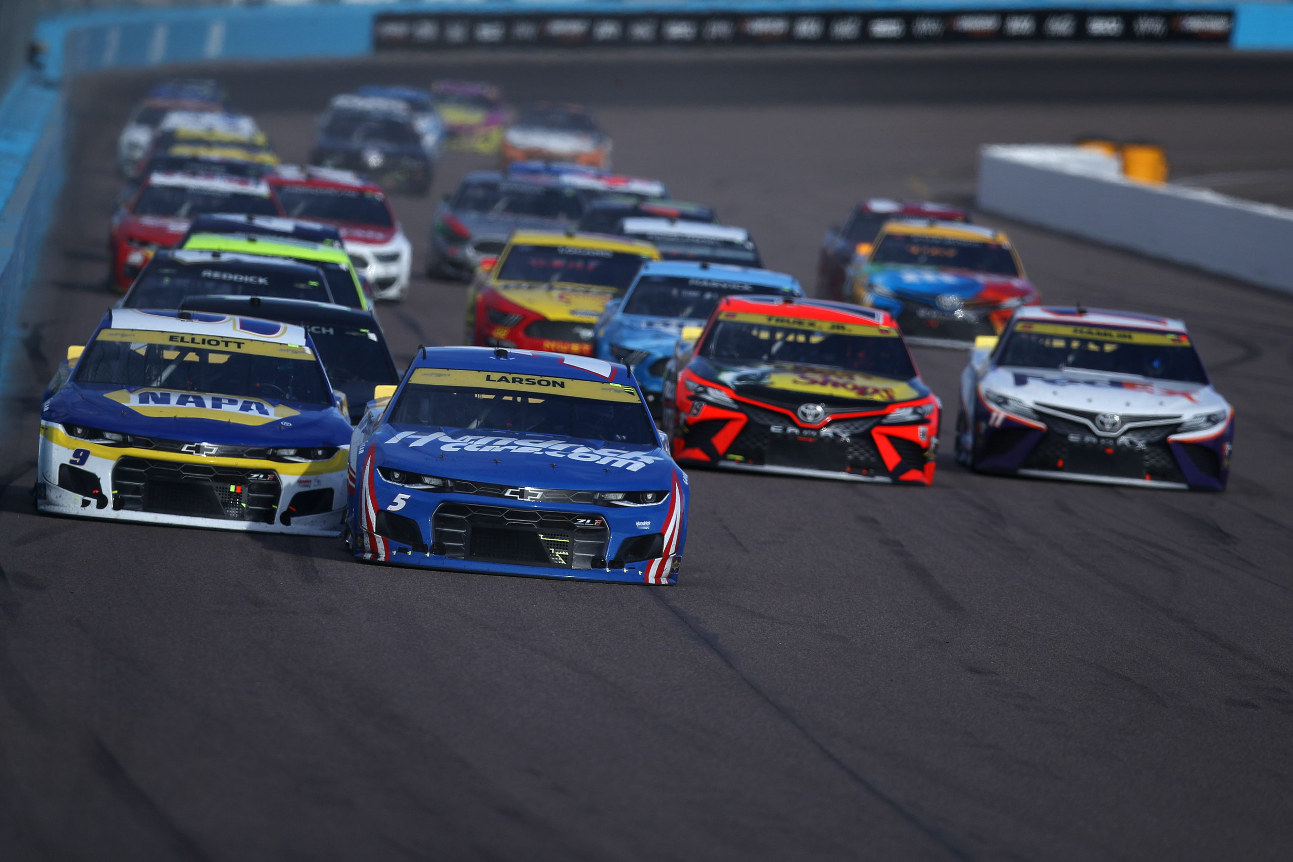 Who Could Win at Phoenix Raceway?