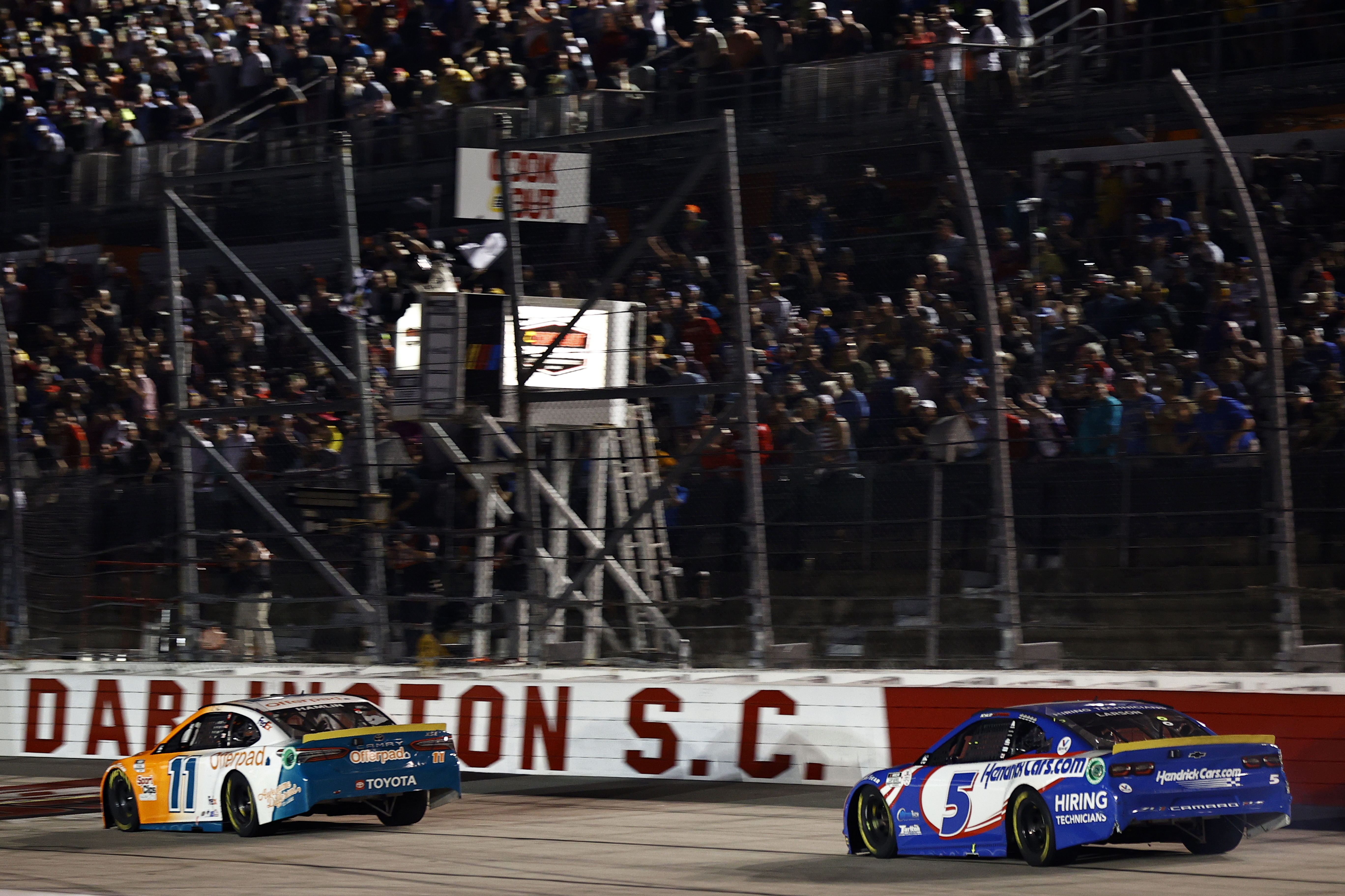 Who Can Claim the Southern 500 at Darlington?