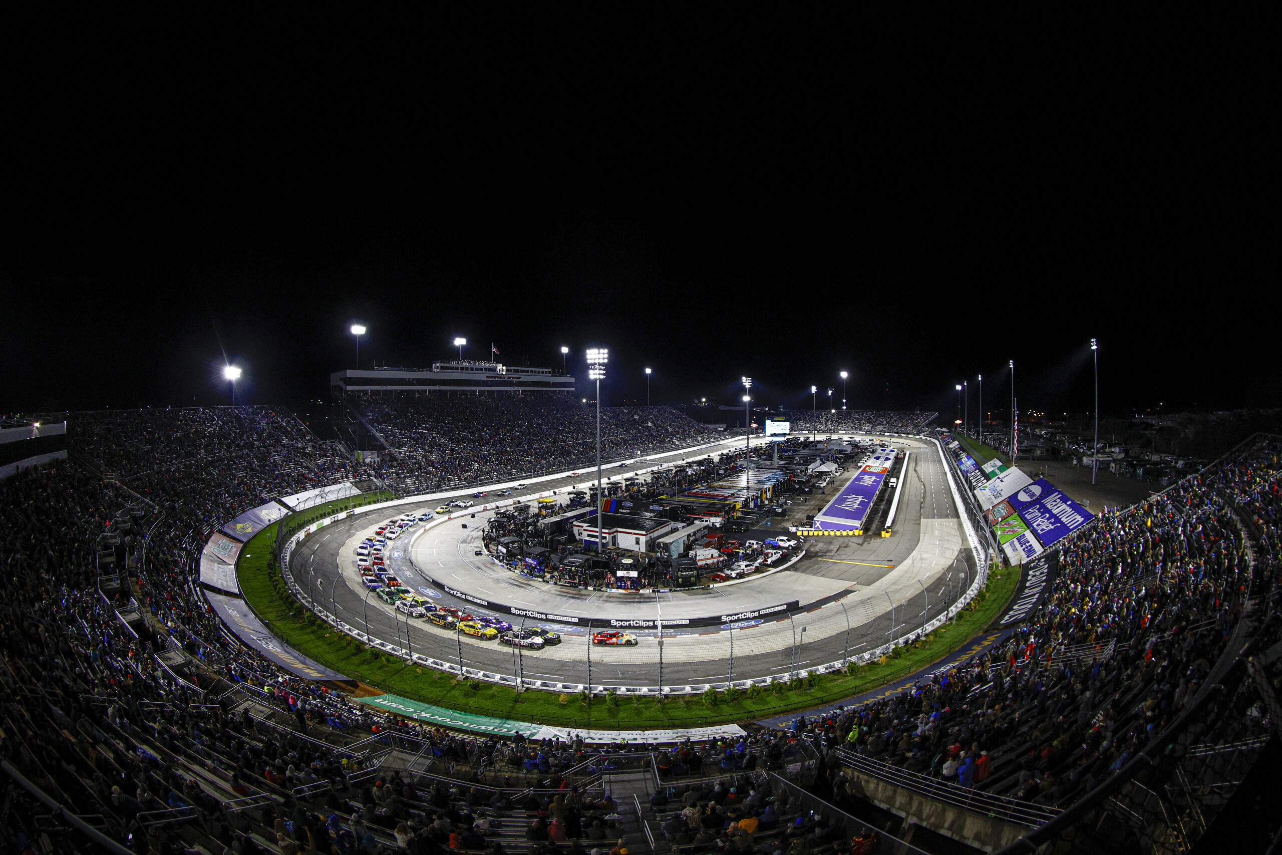 Who Can Master Martinsville Speedway?