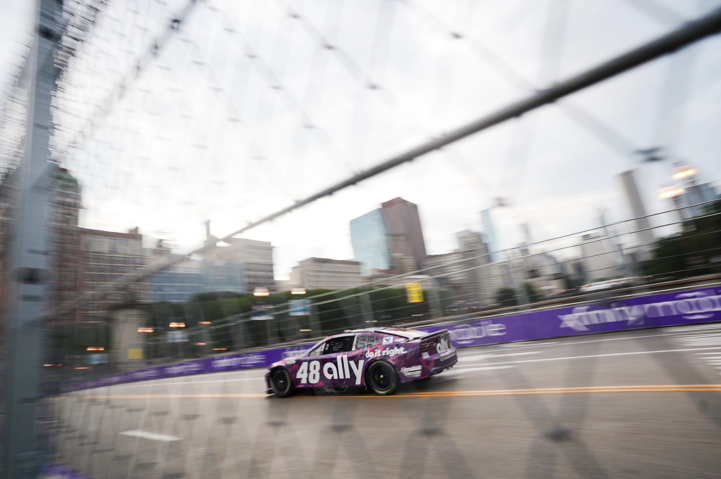 Alex Bowman Breaks Through into Victory Lane Again at Chicago - TSJ101  Sports!