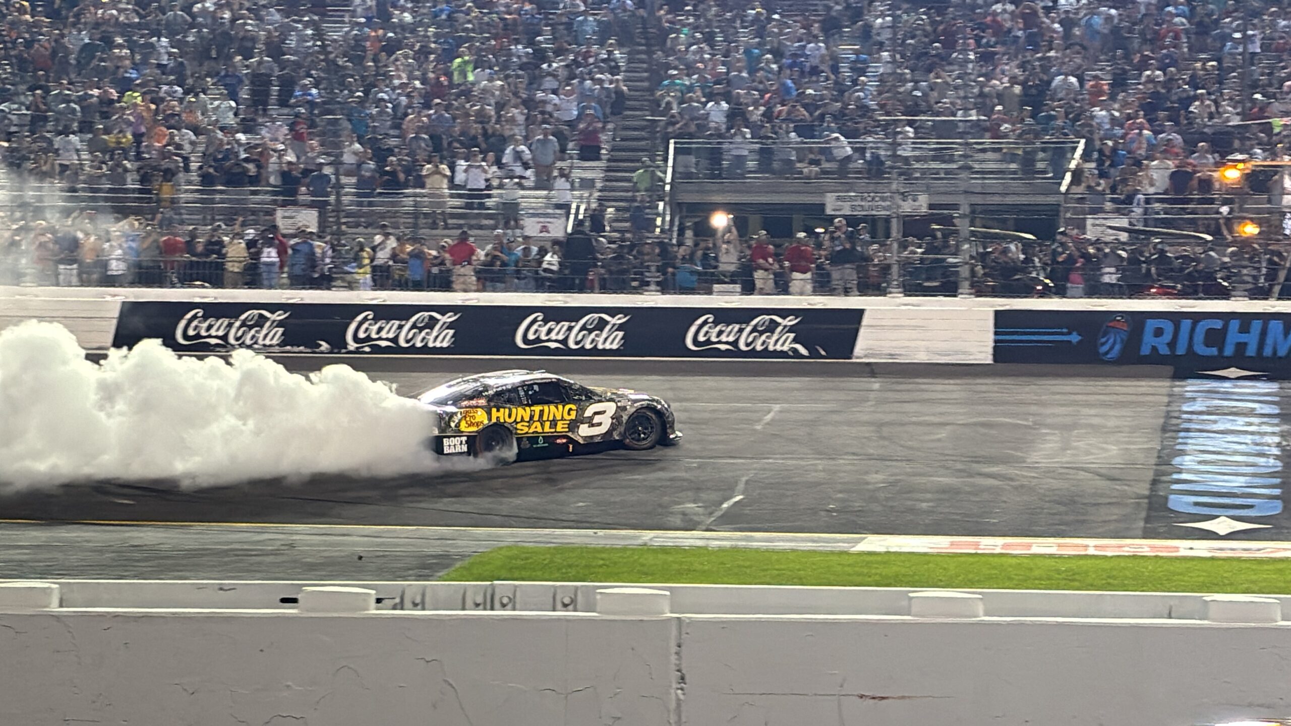 Dillon Drives Through Competition for Richmond Upset