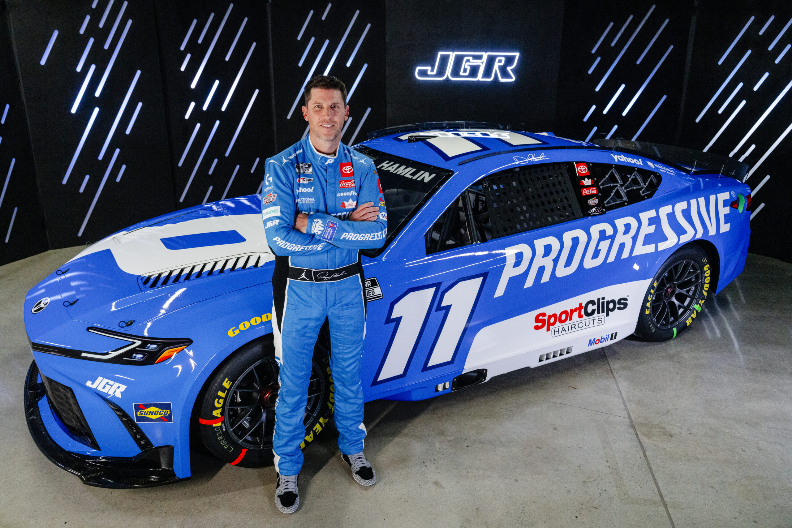 Denny Hamlin, JGR Land 18-Race Sponsor Progressive Insurance