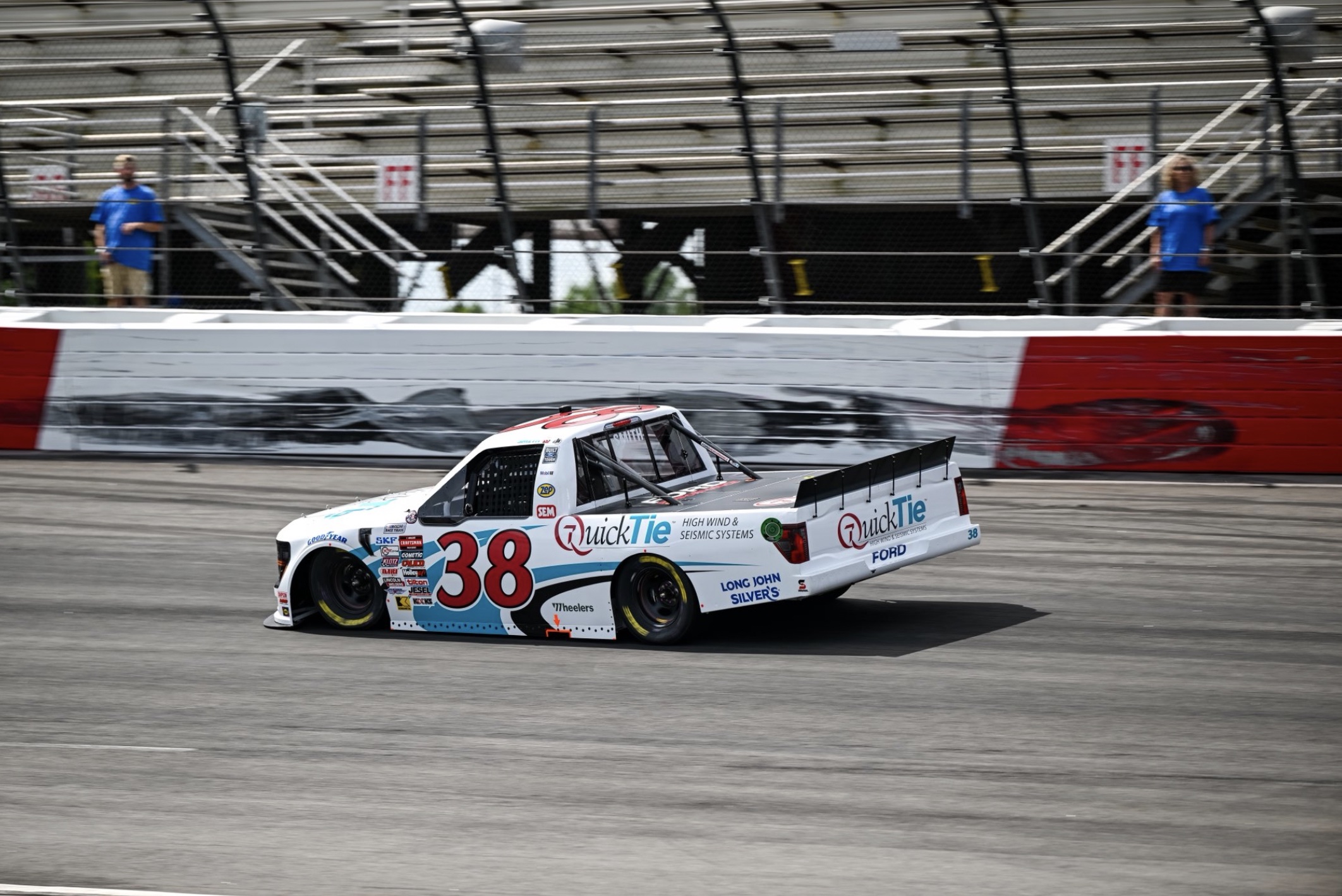 Seas Part for Chandler Smith at North Wilkesboro
