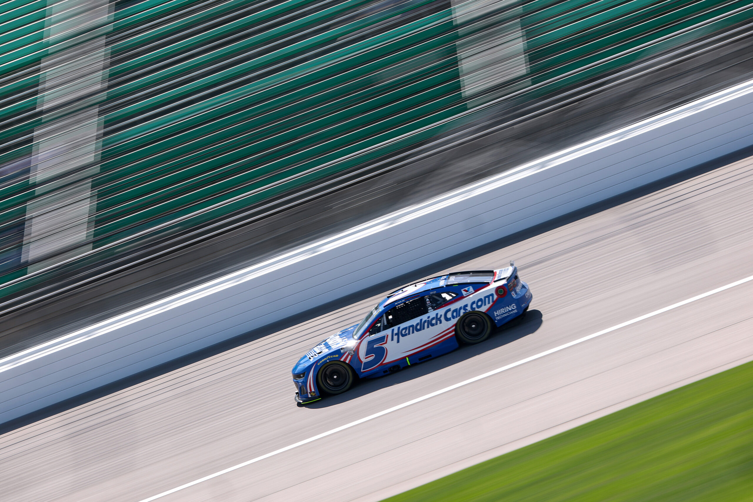 Kyle Larson Locks Up Third Kansas Win