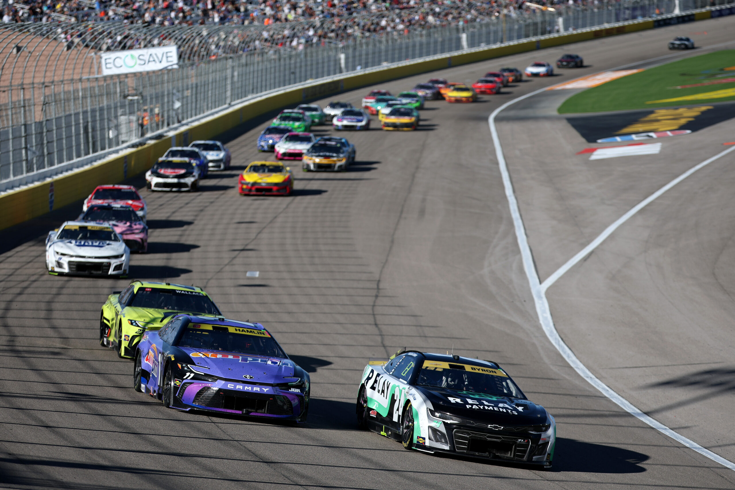 Who Will Cash in a Las Vegas Jackpot with the Pennzoil 400?