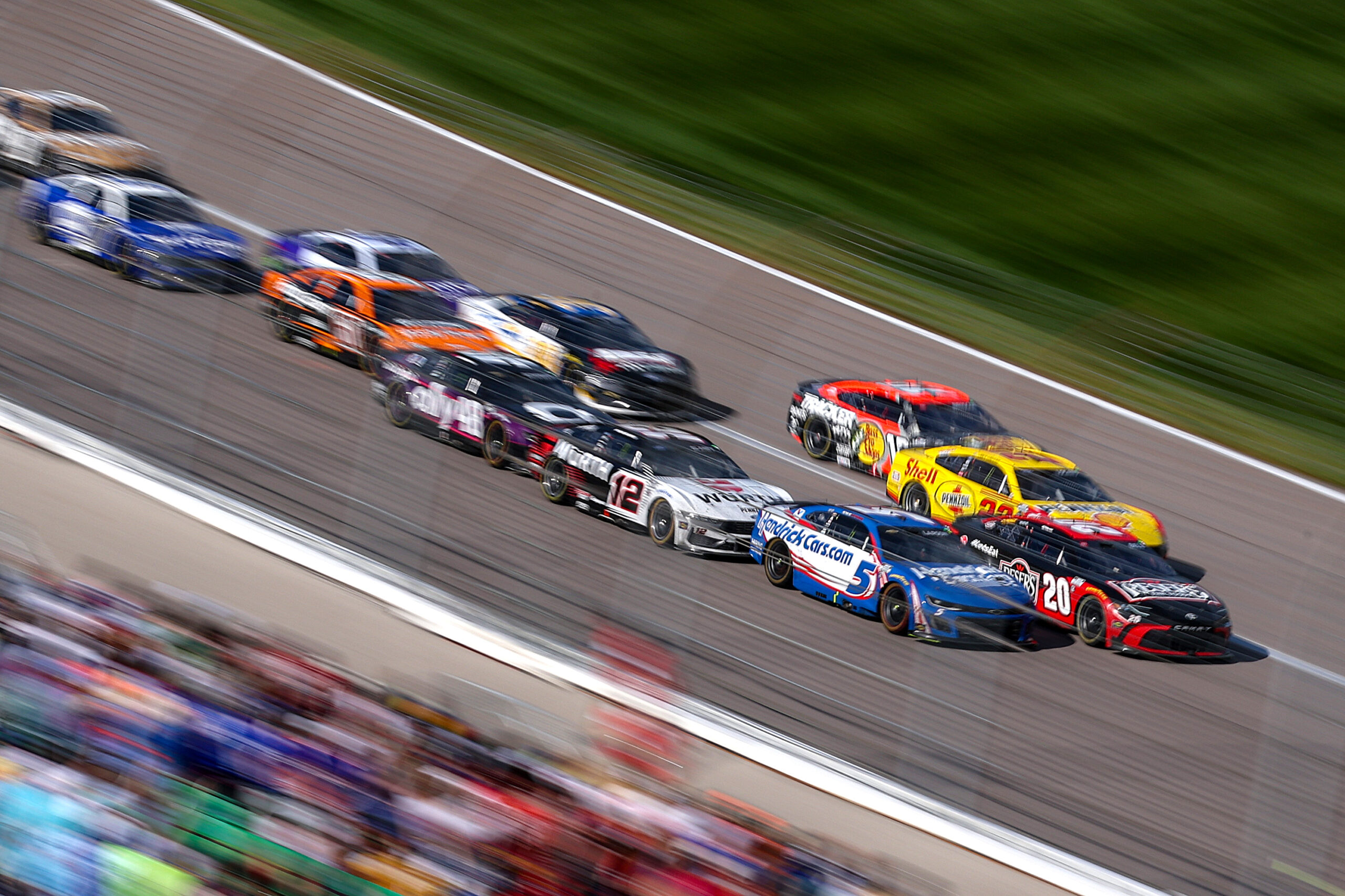 Who Can Follow the Yellow Brick Road to Kansas Victory Lane?