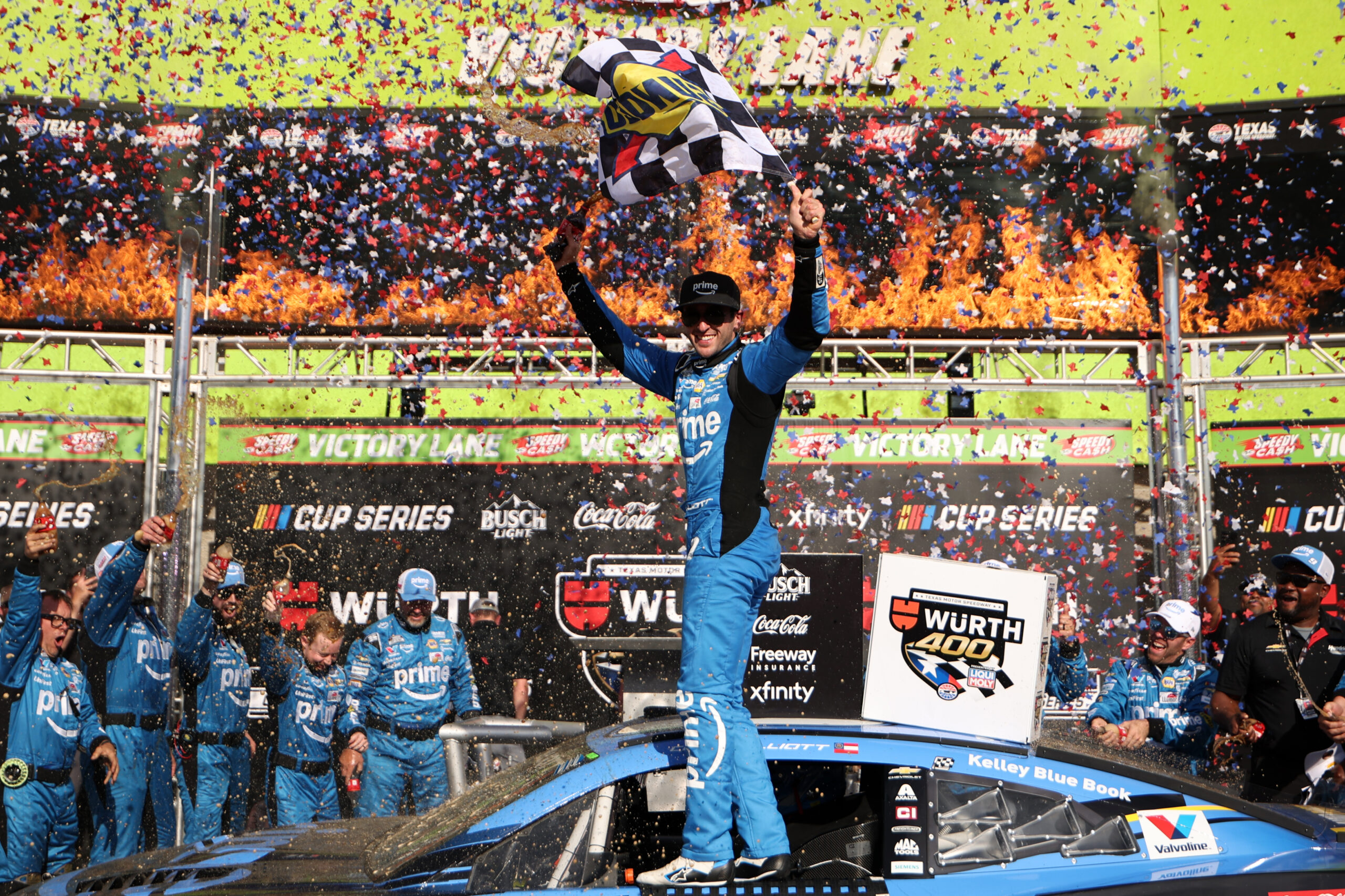 Chase Elliott Captures Another Checkered Flag at Texas