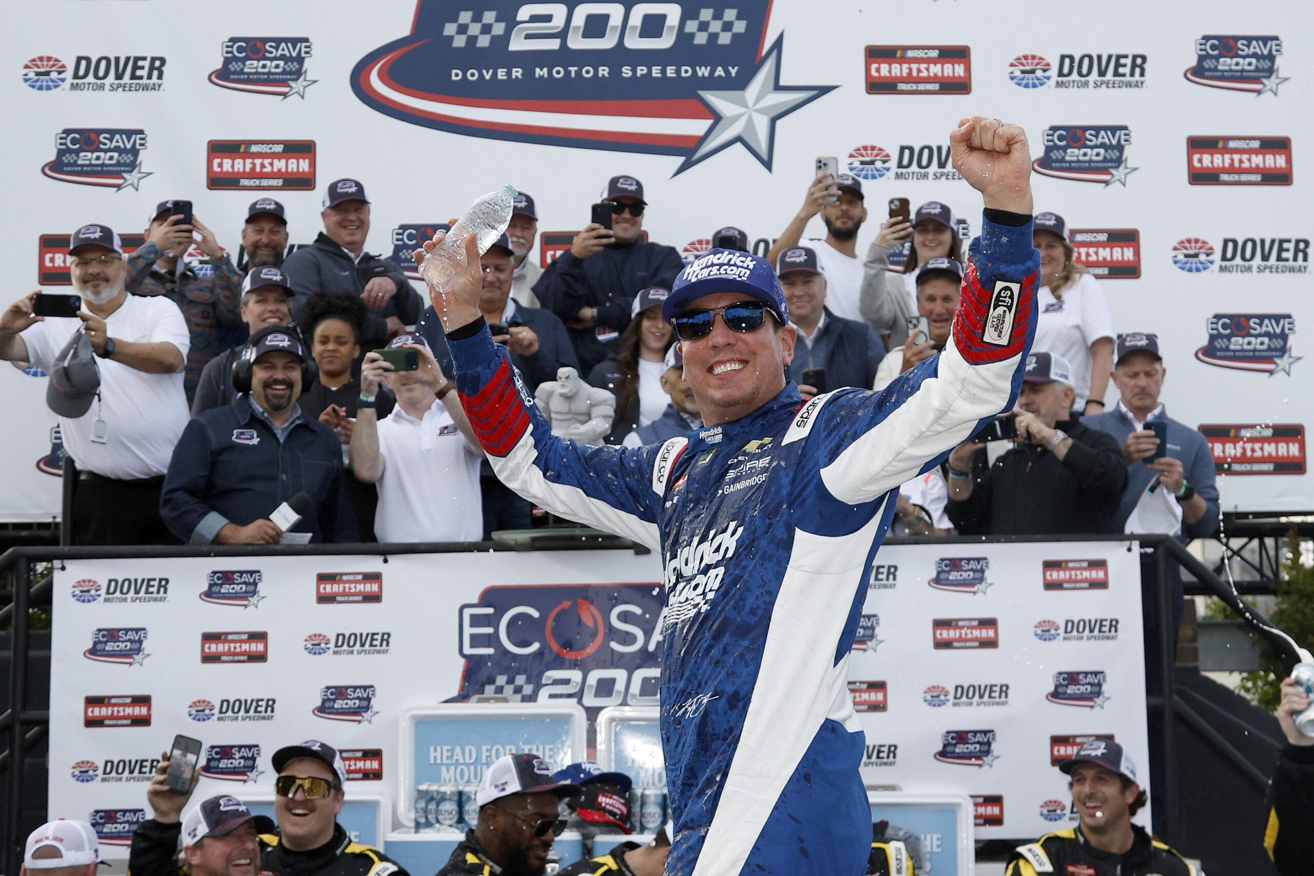 Kyle Busch Tames Dover for 69th Career Truck Win