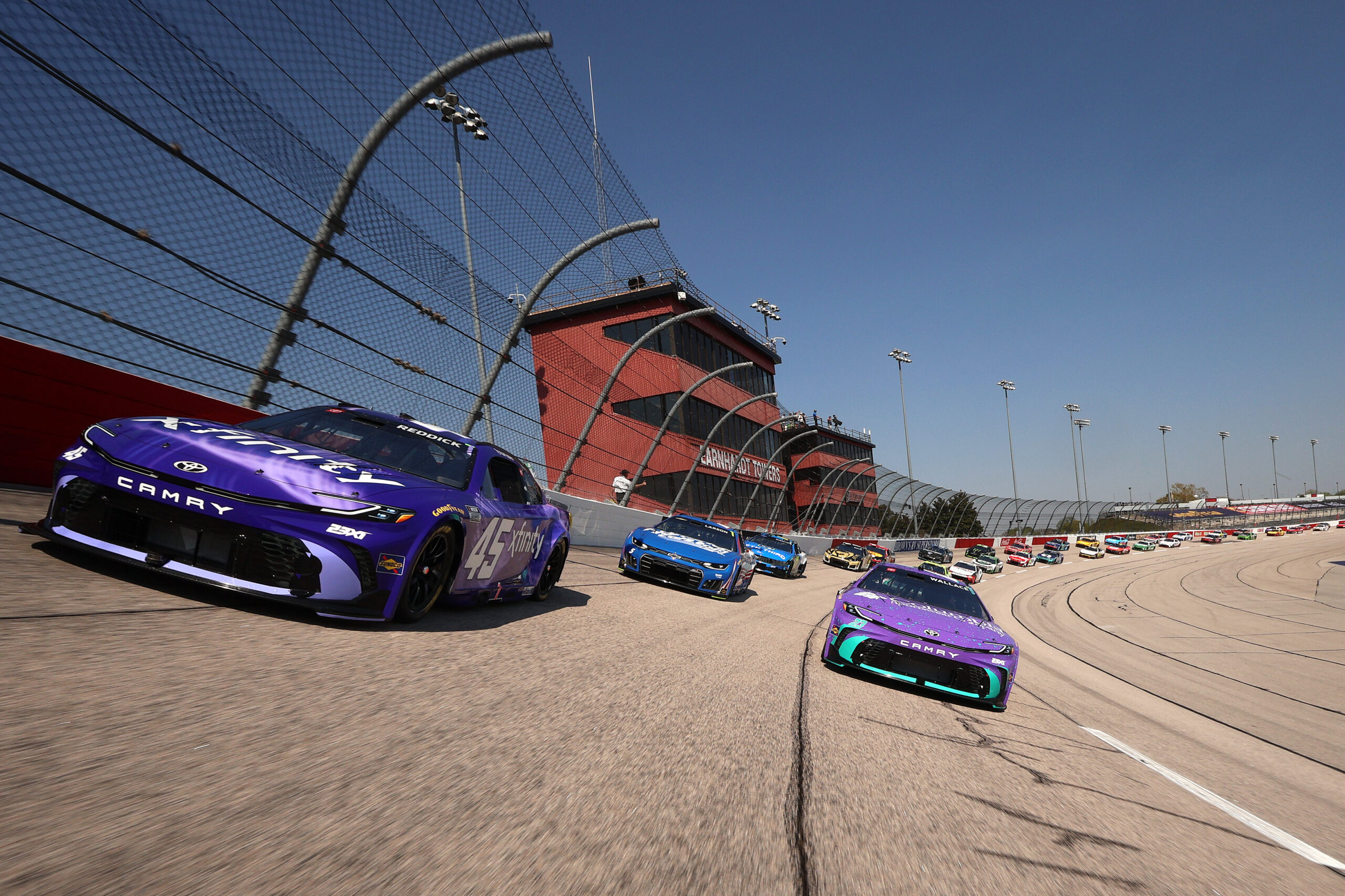 Who Can Defeat Darlington Raceway in the Southern 500?