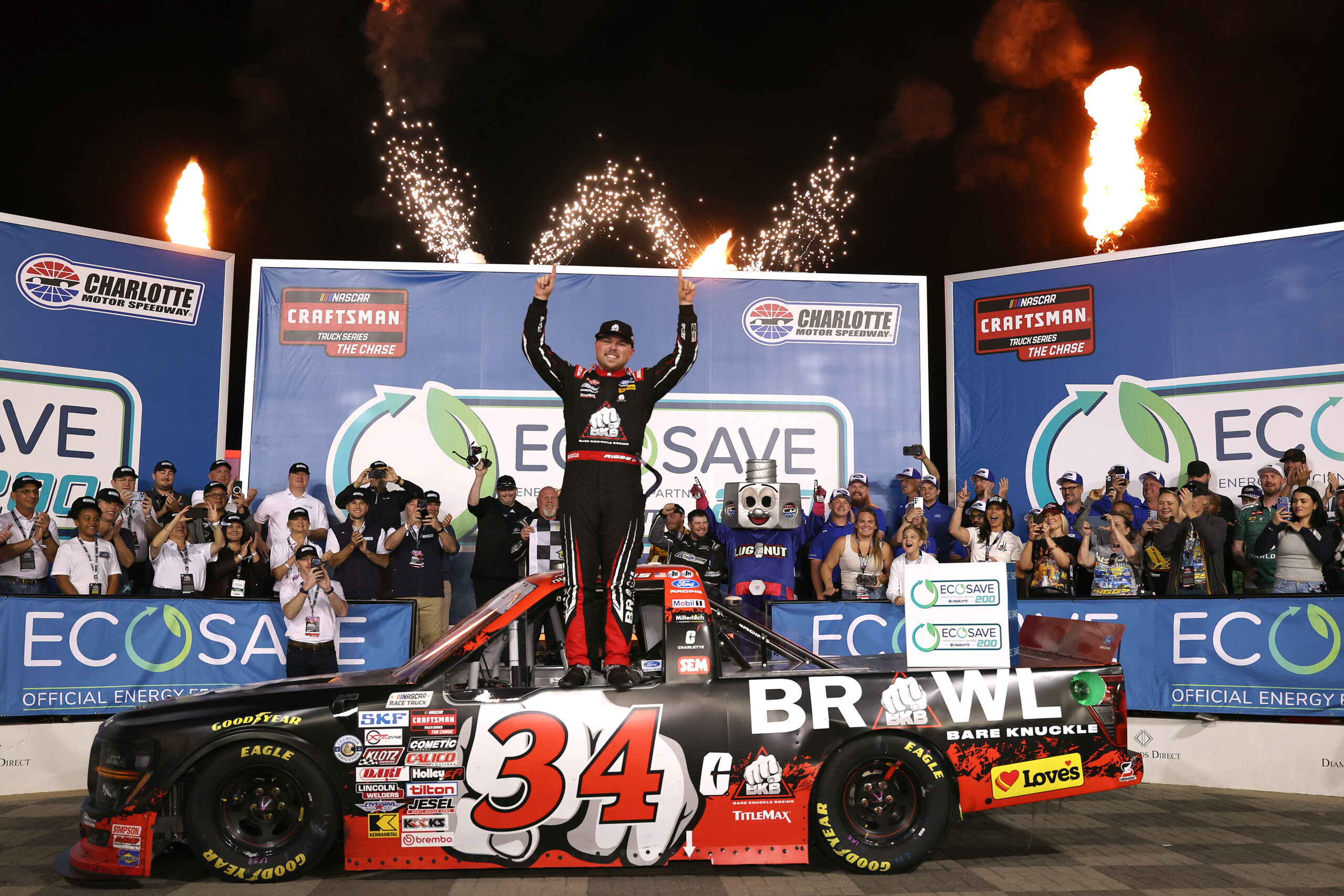 Layne Riggs Tightens Truck Title Fight with Charlotte Sweep
