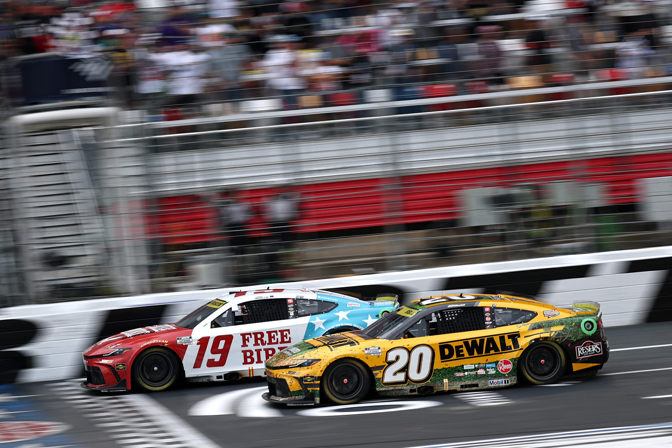 Chase Briscoe Goes Back-to-Back in Charlotte Photo Finish