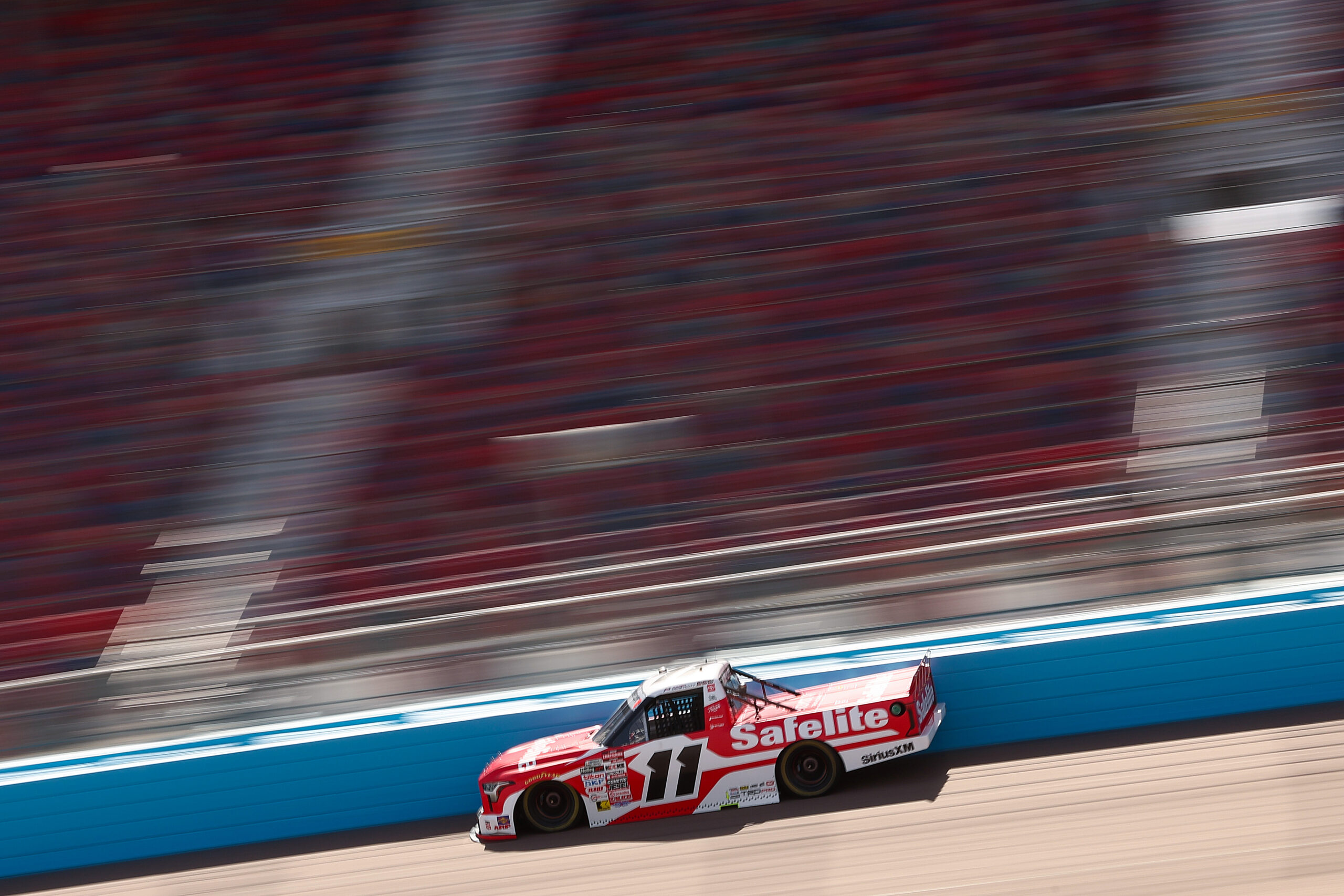 Kaden Honeycutt Extends Chase Lead with Another Win at Phoenix